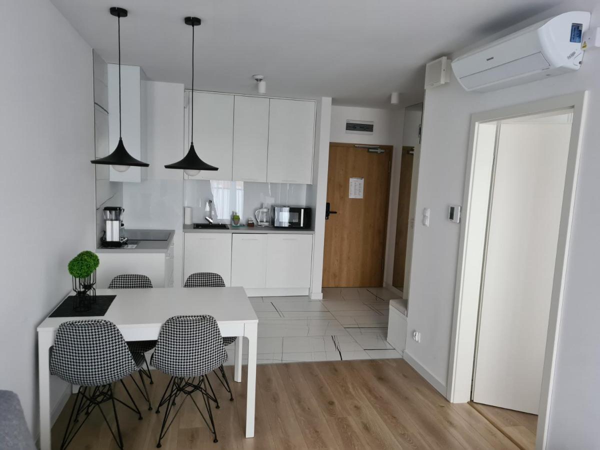 Apartamenty Kasprowicza 20A Klimatyzacja Basen Fintess Sauny Parking Bawialnia Zmywarkataras Wysoki Standard W Pelni Wyposazony Колобжег Экстерьер фото